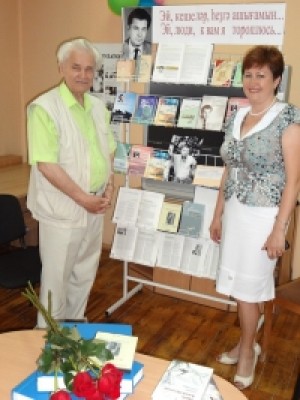 БРСБС приглашает посетить книжную выставку, посвящённую 80-летию со дня рождения башкирского писателя Ирека Киньябулатова