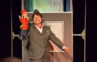 В Башкирском театре кукол представили новый спектакль для взрослых «Любовное приключение»