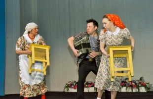 В Туймазинском театре прошло празднование 100-летнего юбилея газеты «Кызыл тан»