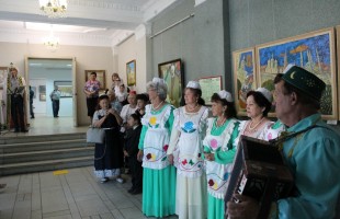 В Салавате открылась выставка художников Татарстана «Дорогами дружбы»